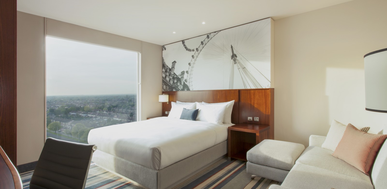 6-HyattPlace1004Bedroom_wih_pouff_Southall - Juttla Architects